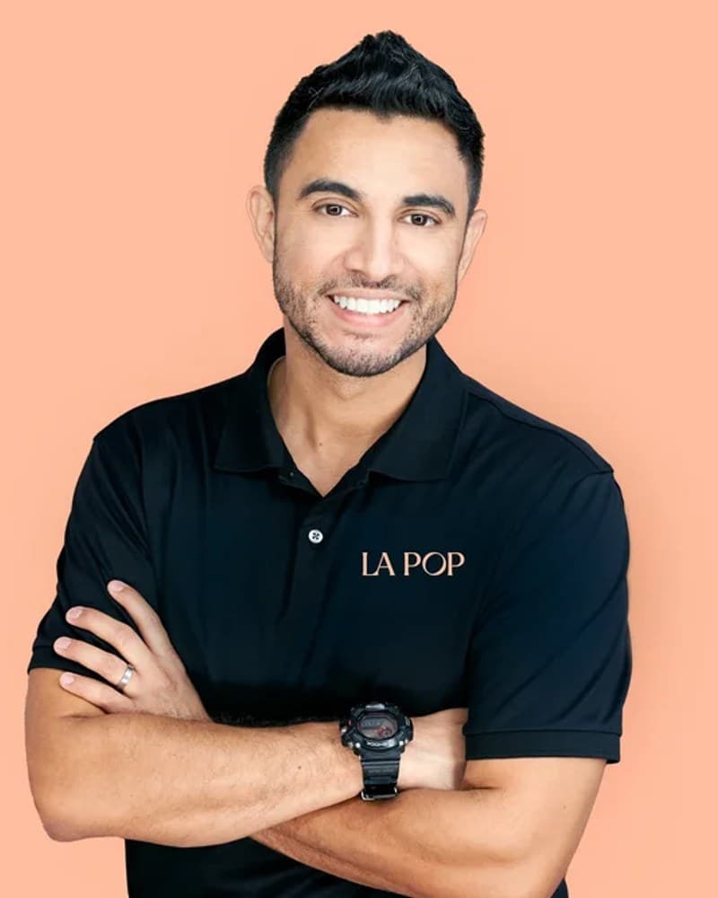 Dr. Oscar Molina, DC